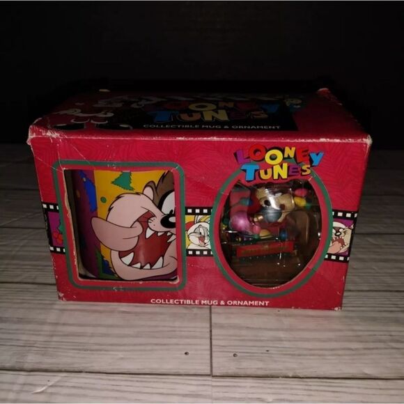 Vintage 1996 Looney Tunes Taz Coffee Tea Mug & Christmas Ornament Collectible - Picture 5 of 7